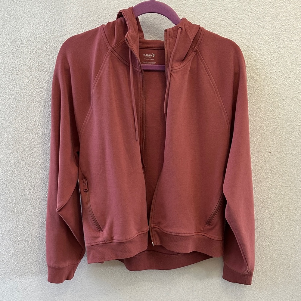 Old Navy Women's Hoodie in Brick Red